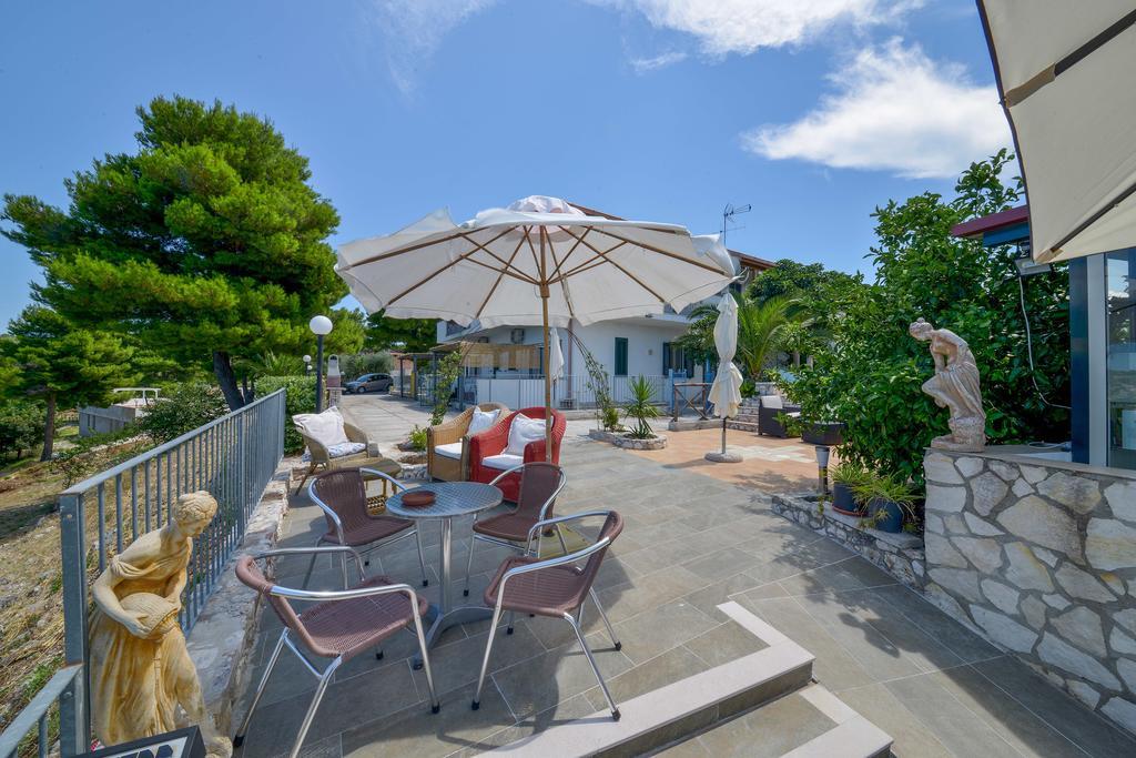 B&B Villa Nicoletta Peschici Luaran gambar